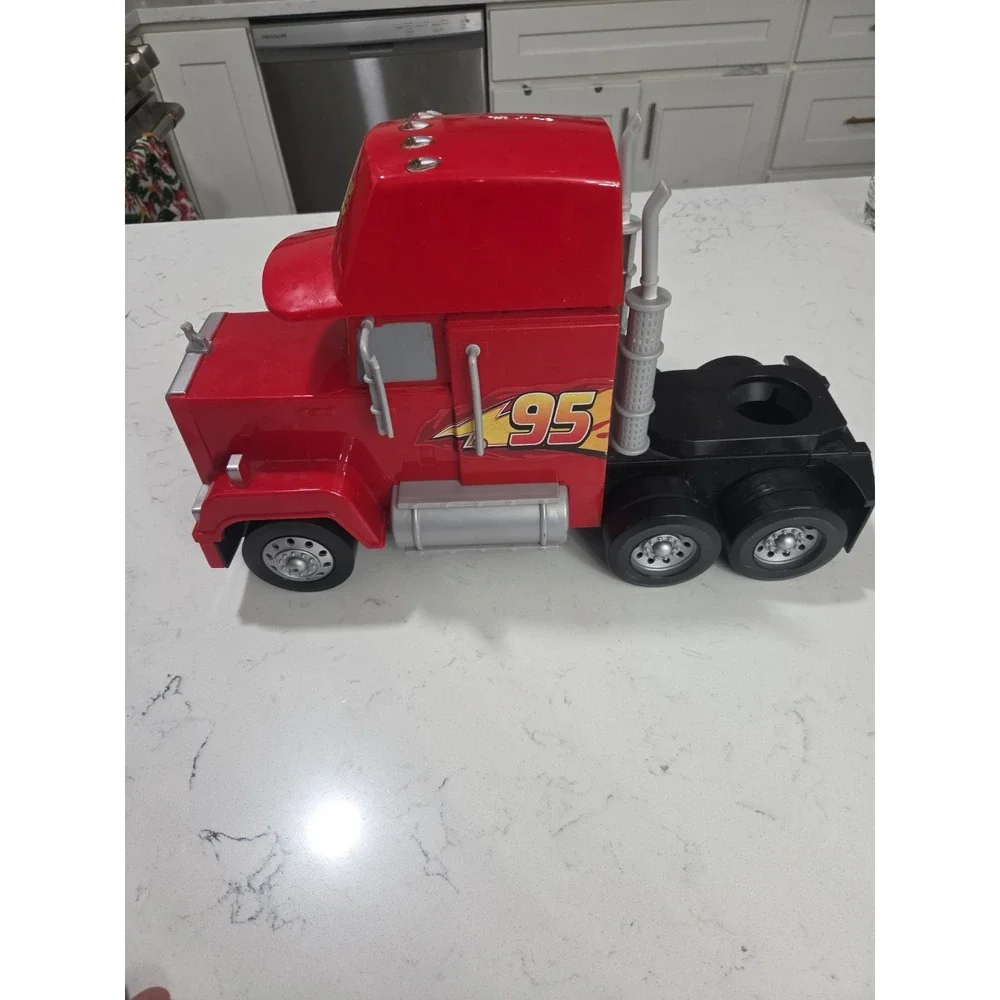 SUPER TRACK MACK Disney Pixar Cars truck cab 2018 lights sound 15